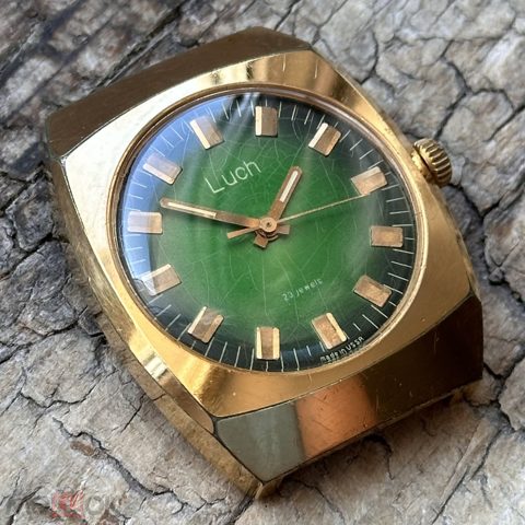 Часы советские Луч 2209 позолота AU10, СССР, 1970 — продан за 9 298 ₽