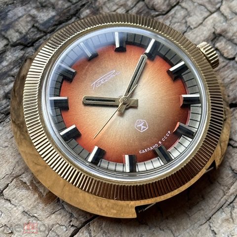 Часы мужские Ракета чебурашка позолота, СССР, 1970е — продан за 17 420 ₽