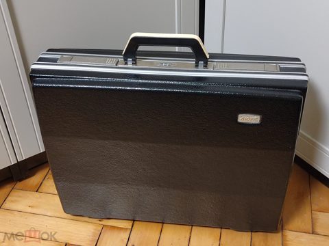 Чемодан дорожный Люкс - СССР 90-х — продан за 3 590 ₽