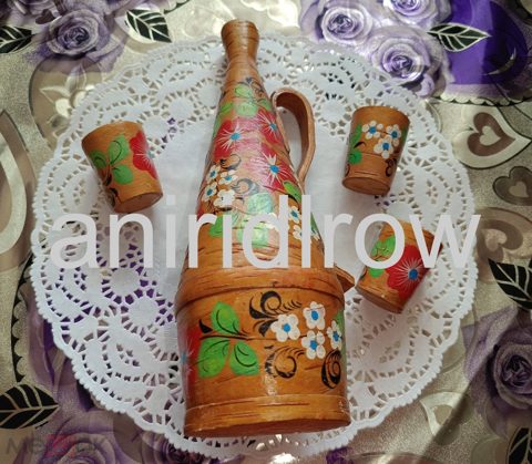 Графинчик бутылка туесок с ручкой из бересты , три берестяные рюмки стопки. Набор из бересты. — продан за 2 500 ₽