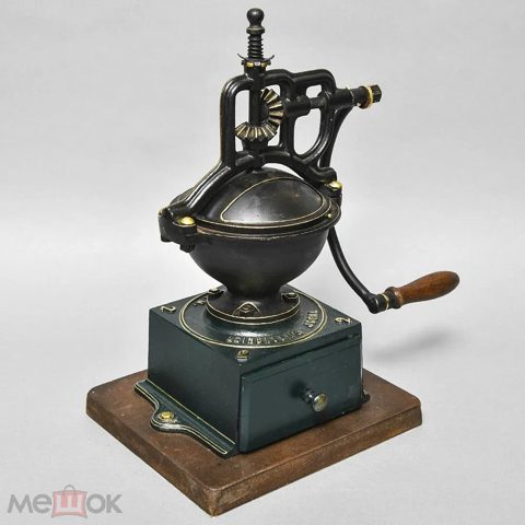 Большая Антикварная Чугунная Ручная Механическая Кофемолка - Мельница, Германия начало ХХ века. — продан за 65 000 ₽