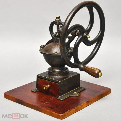 Старинная Антикварная Чугунная Ручная Механическая Кофемолка ELMA, Франция конец ХIХ века. — продан за 65 000 ₽