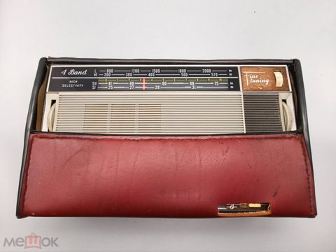 Радиоприемник "Сокол-4".Экспортный.СССР. — продан за 6 500 ₽