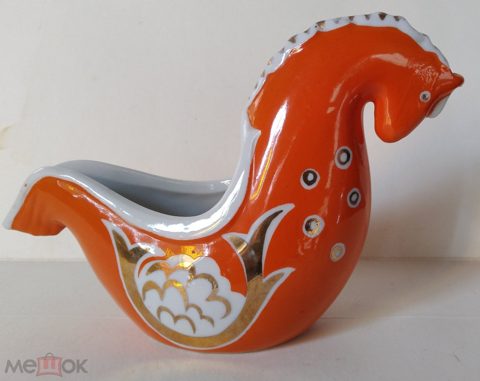 Соусник в форме ладьи "Лошадь" ("Конек"), фарфор, золочение, Дулевский фарфоровый завод — продан за 3 499 ₽